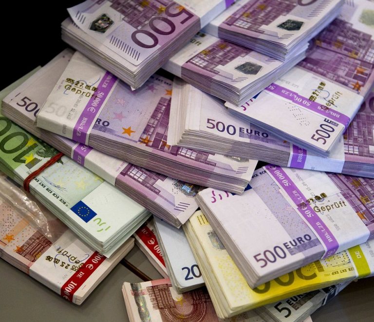 money-891747_1280