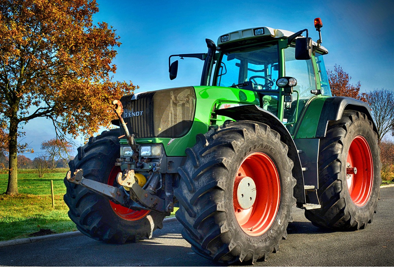 Σχέδια Βελτίωσης: Ανώτατο όριο επιλέξιμης δαπάνης για τρακτέρ