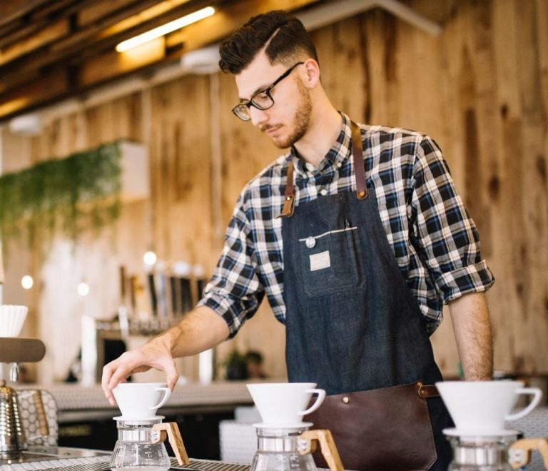 epanek-estiasis