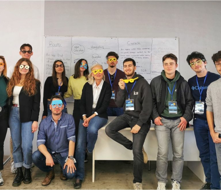 estiem-xanthi-mind-your-business
